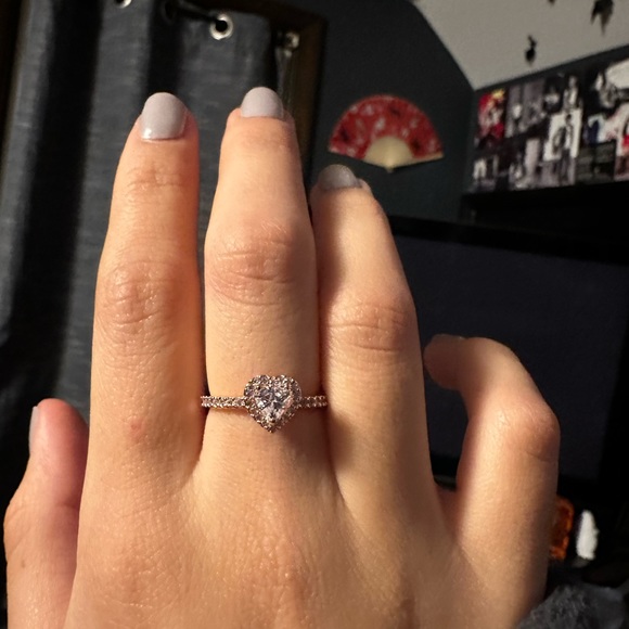 PANDORA ELEVATED HEART RING ROSE GOLD - Picture 2 of 6